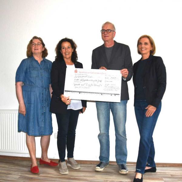 9.000 Euro Spenden